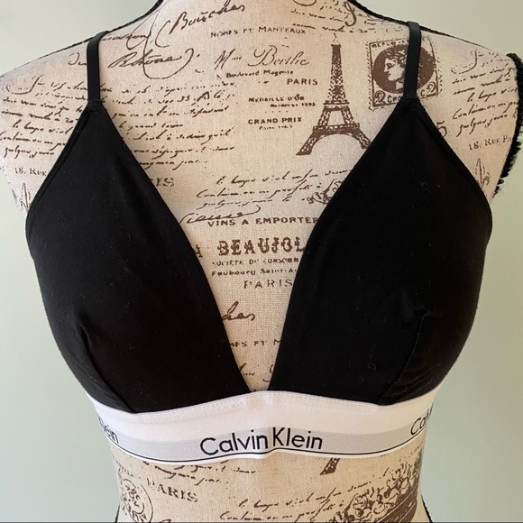 Calvin Klein V bra - Picture 5 of 5